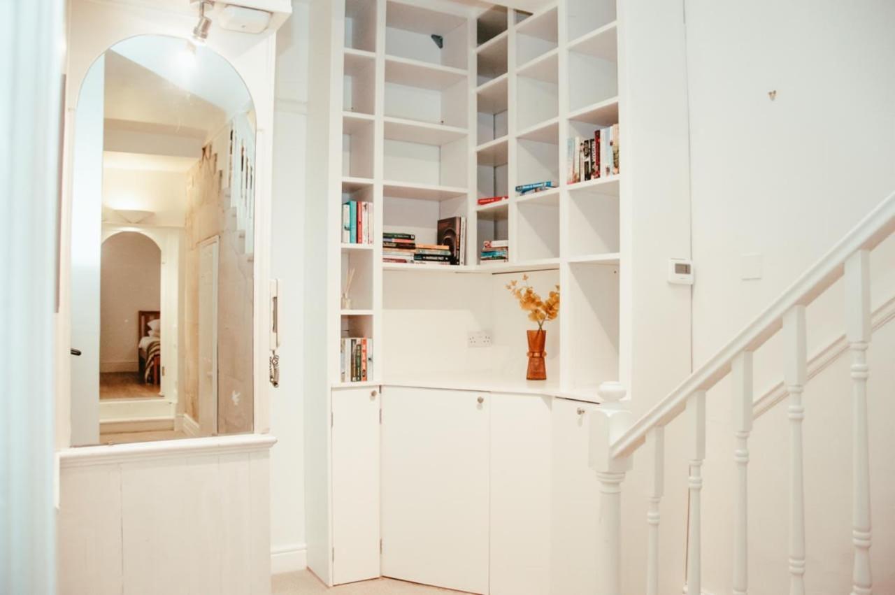 Garden Flat In Period Property Centrally Located Bath Exterior foto